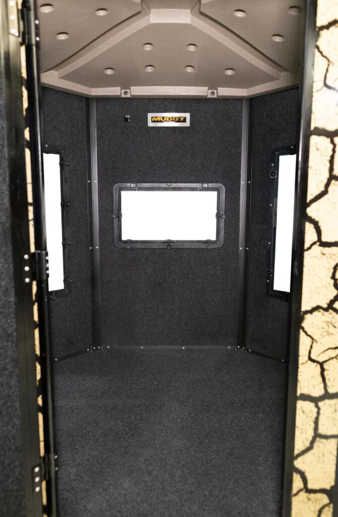 Muddy Penthouse Steel Box Blind